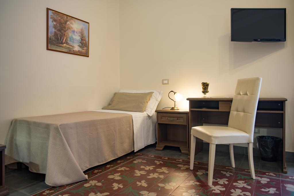 B&B Palazzo Tornabene Catania Kültér fotó